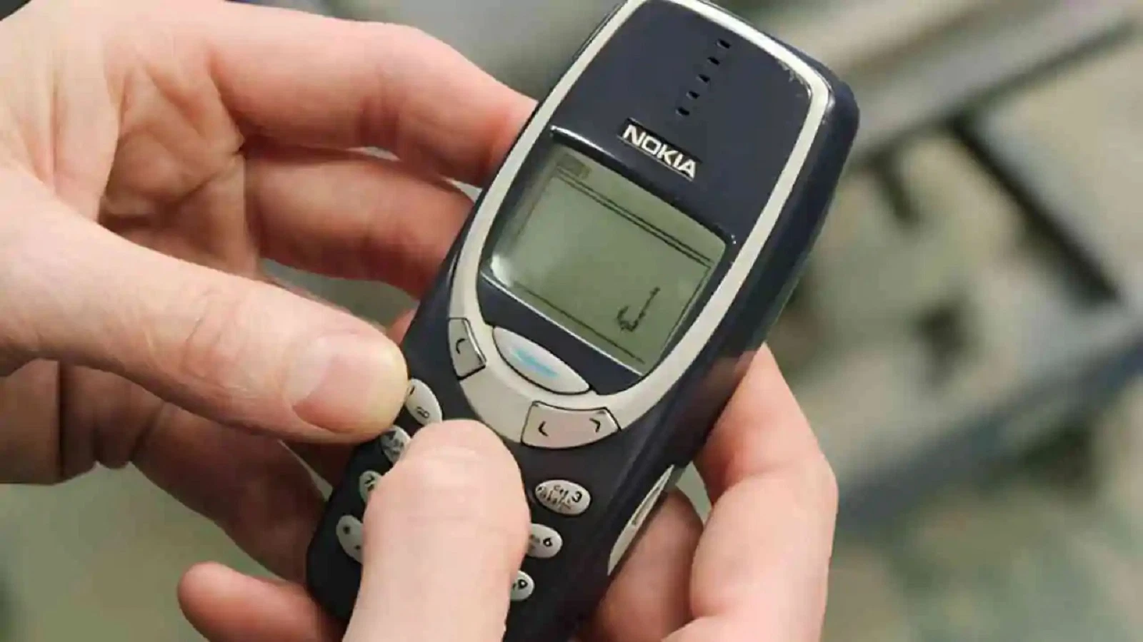 Il mai dimenticato, indistruttibile, Nokia 3310, uno dei telefoni più ricercati dai collezionisti
